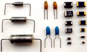 Capacitores de tantalio